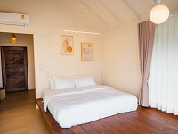 Luna Room