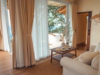 Maryan Room
