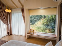 Luna Room