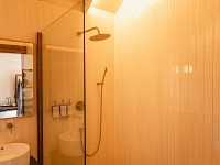 Luna Room